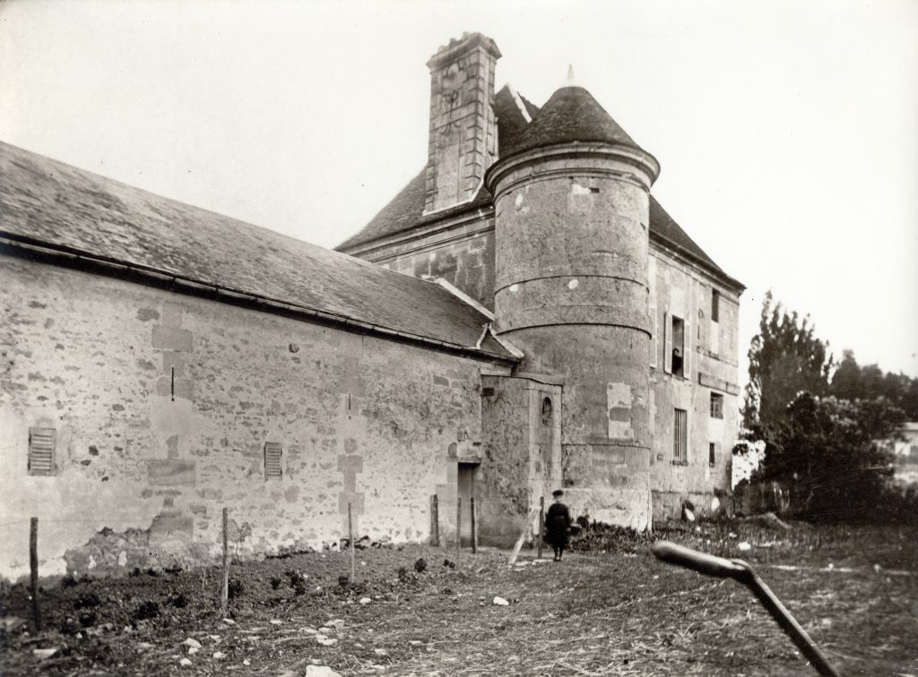 Château du Bâtiment (Ferme du Marronnier), tour du Bâtiment